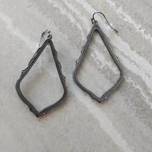 Kendra Scott Sophee gunmetal earrings